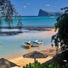 sea beach pool