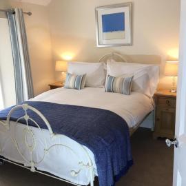 Sea Breeze Cottage on the North Wales Coast, hotel in Penrhyn Bay