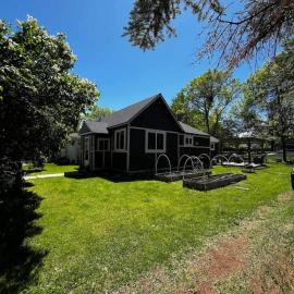 The Purple Palace - Historic Downtown BZN, hotel a Bozeman