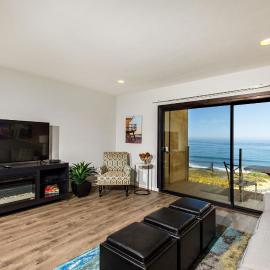 Oceanfront Sea'batical - SBTC212, hotel a Solana Beach