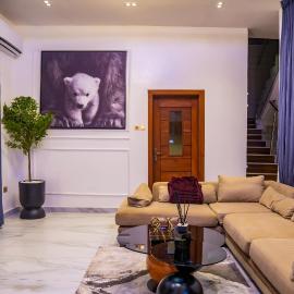 4 BED Serene Living - Magodo Phase 1 - 247 POWER, hotel v destinácii Magodo