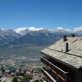 Nice apartment with valley view
