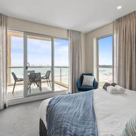 Belle Escapes - Ocean Views at the Bay, hotel u gradu Glenelg