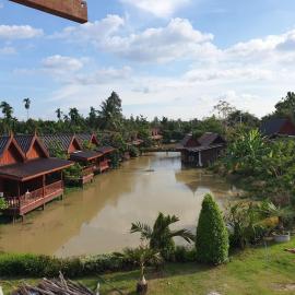 คุ้มวราเฮือนไทย, hotel din Prachin Buri