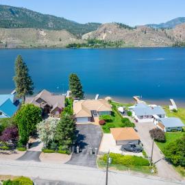 Skaha Lakefront Inn, hotel i Okanagan Falls