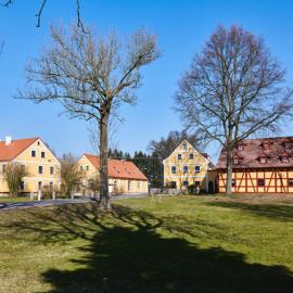 Apartmány Selský dvůr, hotel din Třebeň