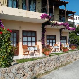 Dawn's Rooms, hotel in Patitiri