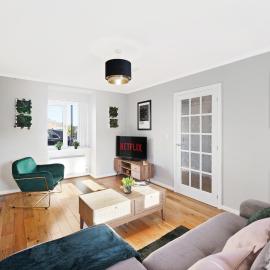 Ideal 3 bed House in Wolverhampton - Parking: Wolverhampton şehrinde bir otel