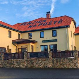 Restaurace Penzion Na Poště, hotel a Strašice