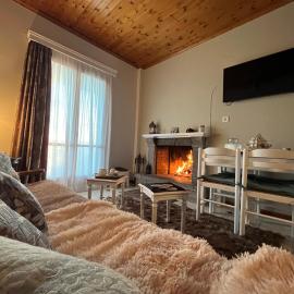 Boutique Arachova Retreat - Peaceful Mountain View