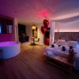 Le Bohème Spa, loveroom à Sète, hotel in Sète
