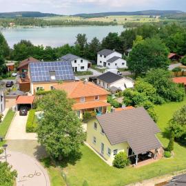 Haus am See Ferienhaus 4, hotel din Wackersdorf