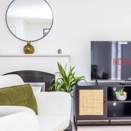 PrimeStay Residence, hotel in Slough
