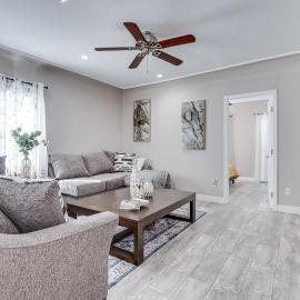 7 Mi to Downtown: East Los Angeles Apartment