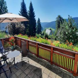 Peaceful Couples' Getaway