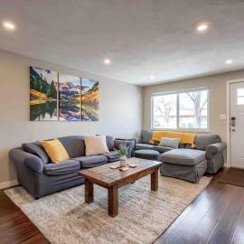 4BR Longmont Escape with Cold Plunge & Sauna - Pets OK!