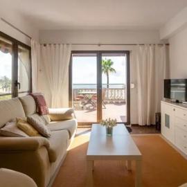 Atico la piramide en primera 1º línea de mar, hotel in Vinarós
