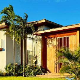 Casa Alto Padrão 5 Suítes Piscina e Hidro Aquecida