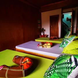 Catlin's Cabin and Cafe، فندق في ساغادا