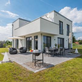 Luxus-Ferien-VILLA CACCIATORE, hotel em Göhren-Lebbin