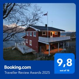 Innsletta holiday home, Hotel in Harstad