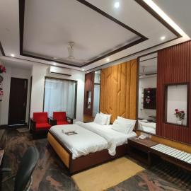 JJK Rukmini Vilas Hotel & Banquet, хотел в Музафарпур