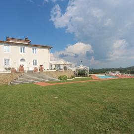 Villa Belsole nel Chianti in Toscana con piscina riscaldata e colonnina per ricarica auto