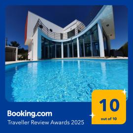 Modern Villa with Private Pool Near Parque da Arrabida, Palmela – hotel w mieście Quinta do Anjo