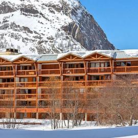 Résidence Les Crêts 1 - Val-d'Isère, hotel in Val-d'Isère