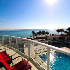 Castle M16 Ocean/Pool view, balcony, gym. tennis, & free valet parking!