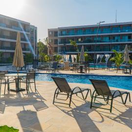 Malia Resort By Mai, готель у місті Порту-ді-Галіняс