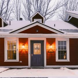 Deerfield Valley Inn - Mt Snow BnB Fireplace Rooms and Breakfast, hotelli kohteessa Dover
