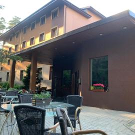 Laguna Resort SPA, מלון באוגוסטוב