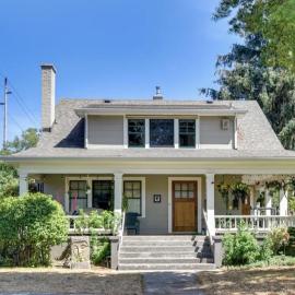 Cozy Portland Retreat in the Heart of Hollywood
