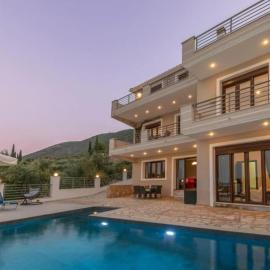 Artemis Oasis Villa with private Pool, hotel a Khartáta