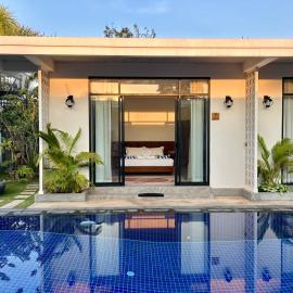 Monthly Pool Bungalow with Fast WIFI - Weekly Serviced, hotel a Phumĭ Kruŏs