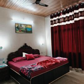 THE EMINENCE RESORT & GYM, hotel in Solan