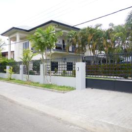 Tropical Villa Rainville, отель в Парамарибо