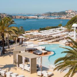 Destino Five Ibiza - 5-Star Grand Luxe Resort - Free Entrance to Pacha Club, hotel din Talamanca