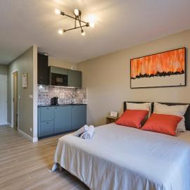 Au Céladon Parking gratuit, WIFI, Terrasse, Piscine