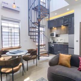 Loft 1 Bedroom Apartment Gidistays Lekki Phase 1, hotel sa Ilado