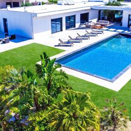 Blue Hill Boutique Villa by Junto ao Mar, hotel i Quelfes