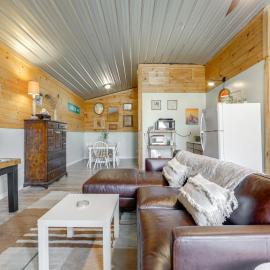 Waynesville Studio w/ Fire Pit & Mountain Views!