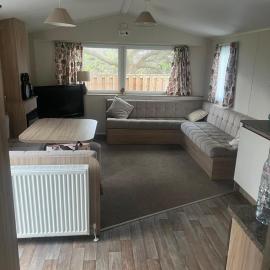 3 Bed Caravan - Sleeps 6 - Pets - 5 min to Beach, hotel a Abergele