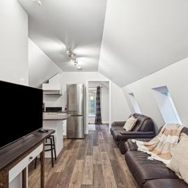 Quiet and rural apartment in the country: Cobble Hill şehrinde bir otel