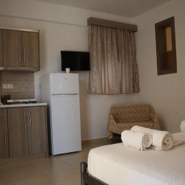 2 bedroom equipped apartment Stellios, отель в Сарти