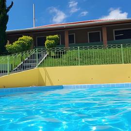 Chácara com piscina aquecida- Perdões, Hotel in Bom Jesus dos Perdões