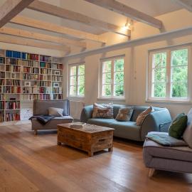 Wald- und Seeidyll im historischen Forsthaus
