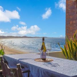 3 bedrooms with Views over Kirra!