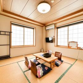 Pearl Yoshigoe, hotel di Nozawa
